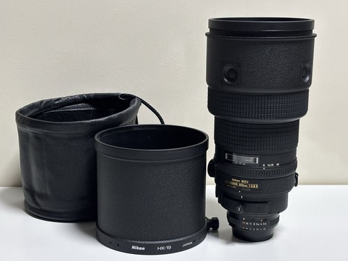 Nikon nikkor 300mm - nikkor, f2.8d
